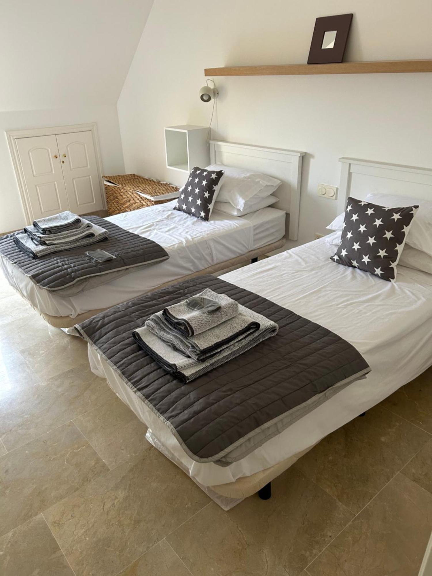 2 Bed Penthouse Apartment Manilva Exterior photo